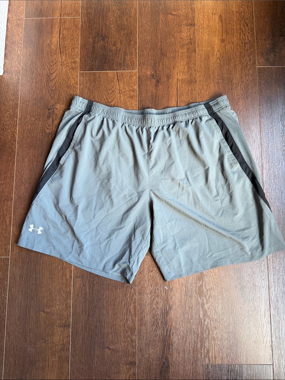 Under Armour Men's Gray Athletic Shorts with Black Trim